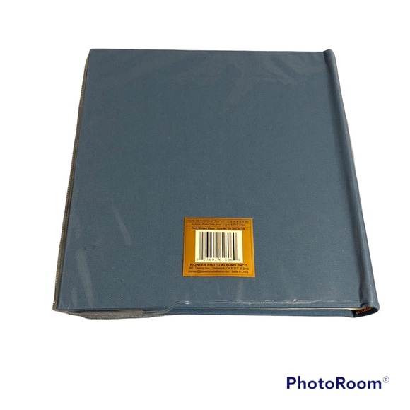 Pioneer 9X9 Sky Blue Cloth Photo Album Holds 200 photos Acid PVC Lignin Free - Picture 2 of 2